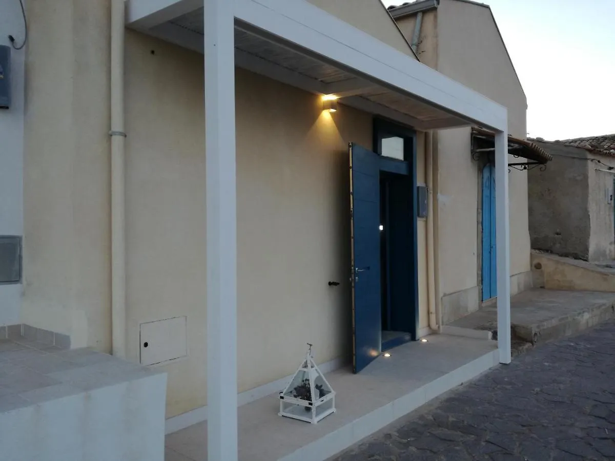 La Casetta Di Portopalo Portopalo Di Capo Passero 0*,